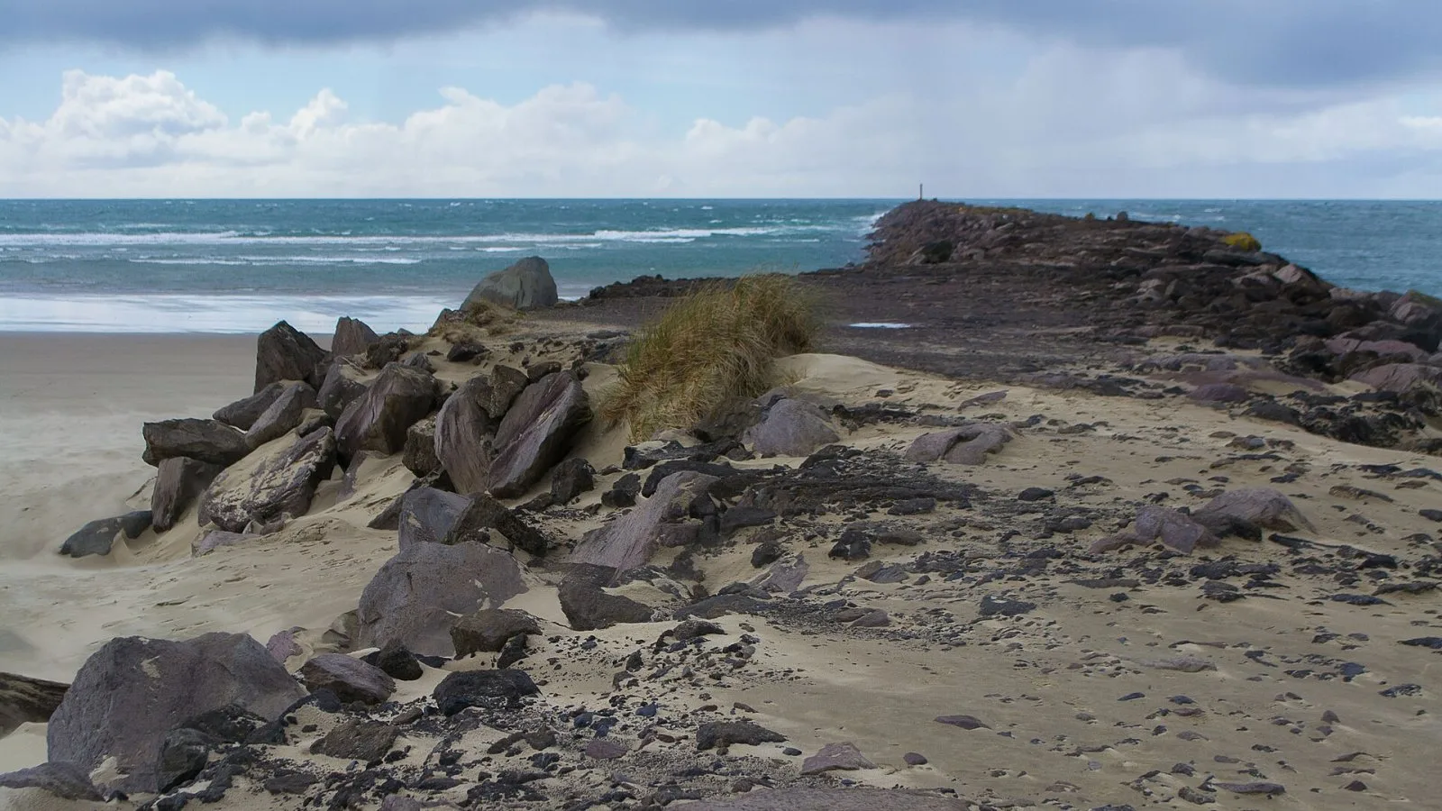 South Jetty (Yaquina Bay, Oregon)